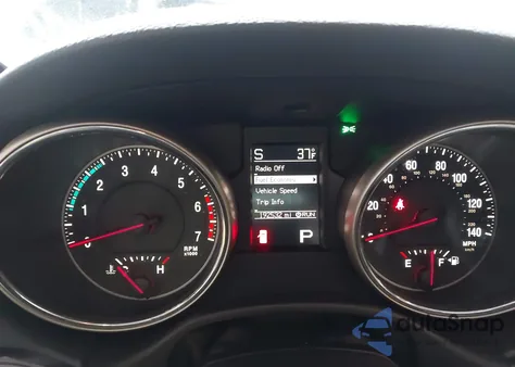 2011 Jeep Grand Cherokee Laredo z USA, uszkodzony, nr VIN 1J4RR4GT9BC528832